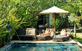 Singabu Bungalows